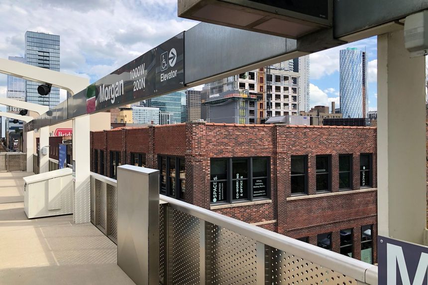 900 West, photo 1