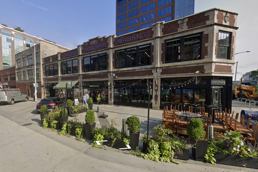 936 West Fulton Market
