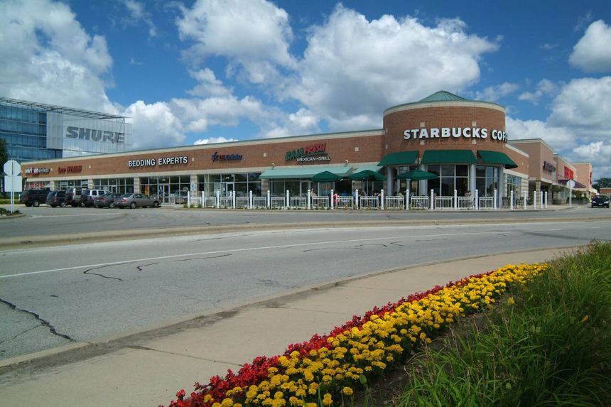 Pointe Plaza
